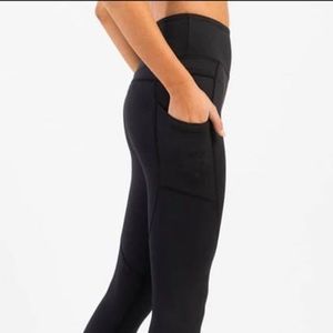 Black Zyia pocket leggings, XS
